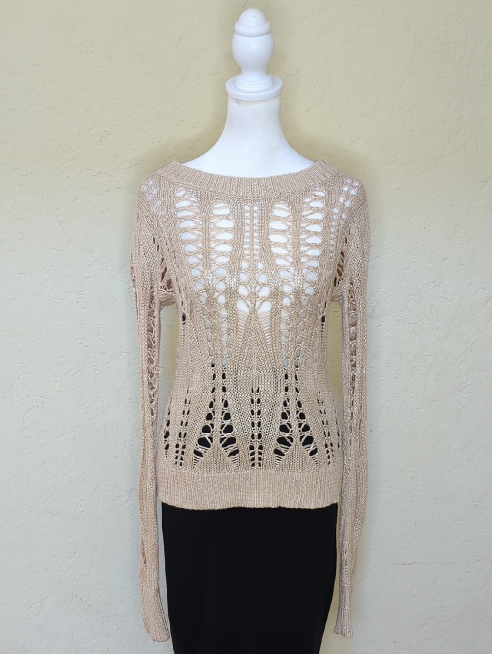 bebe Y2K Tan Open Knit Boatneck Gold Paint Accented Sweater Size Medium